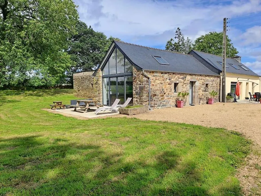 Gite Detente Domaine De Helles -Spa Privatif Et Sauna Poullaouen Dom wakacyjny