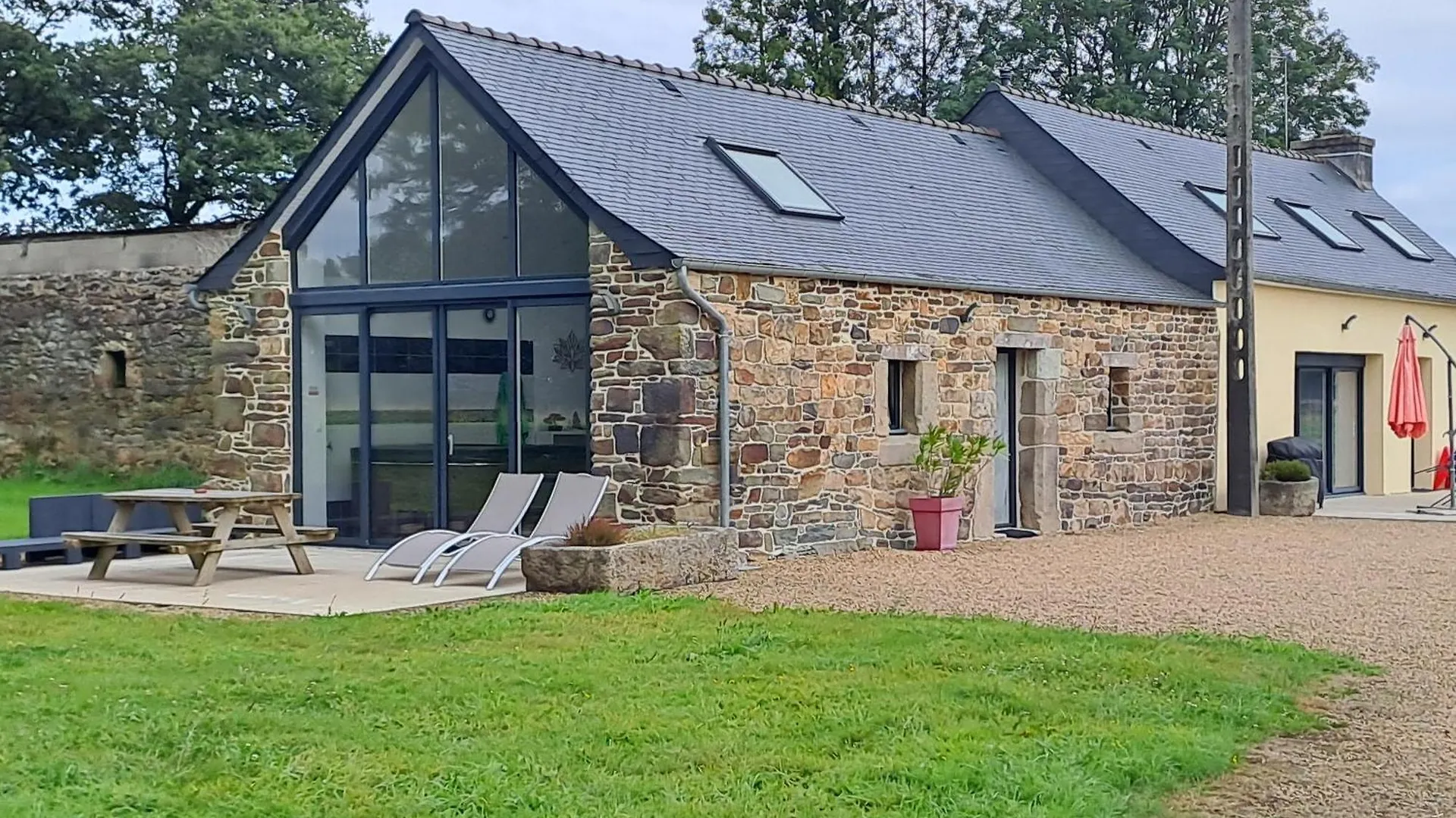 Gite Detente Domaine De Helles -Spa Privatif Et Sauna Poullaouen 0*,  Francja