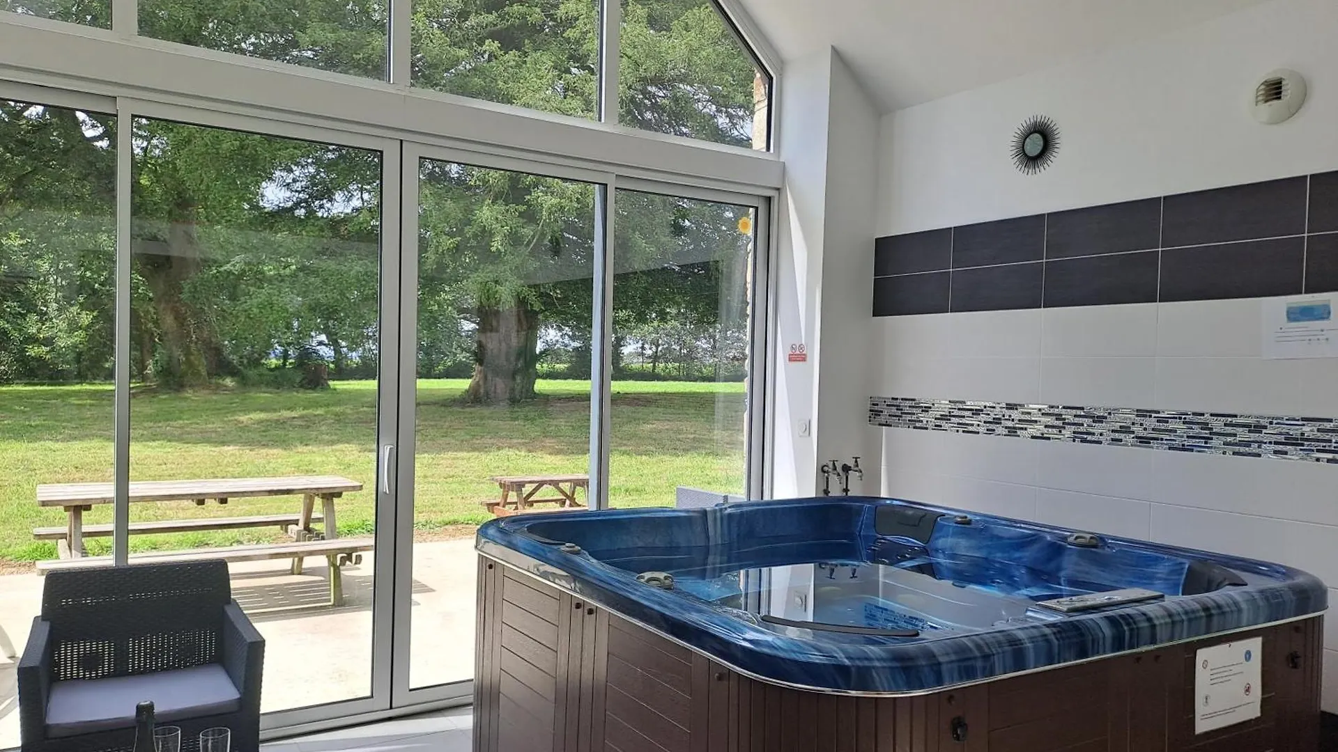 Gite Detente Domaine De Helles -Spa Privatif Et Sauna Poullaouen